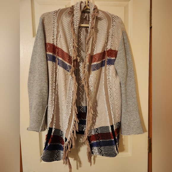 gimmicks by BKE Sweaters - Gimmicks by BKE Open Cardigan Size L Fringe Aztec Boho